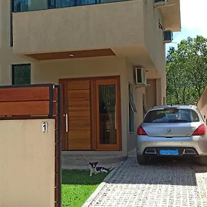 Casa Duplex Em Mariscal, Bombinhas